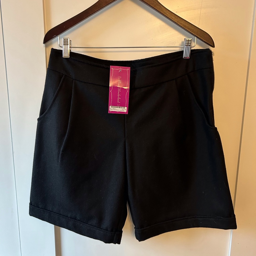 Allison wonderland acetate Black trouser shorts with Tailored Look